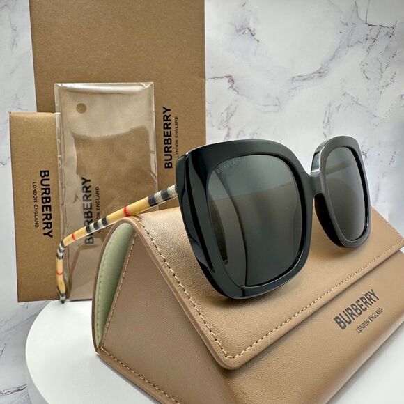 Burberry Sunglasses Black Square Cat Eye Checkered Arm Italy Authentic 54-20-140 - Picture 14 of 16